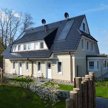 Godehus 4, Exquisite Fuer 4 Personen In * Zingst