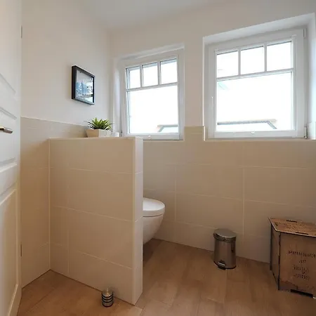 Godehus 4, Exquisite Fuer 4 Personen In *